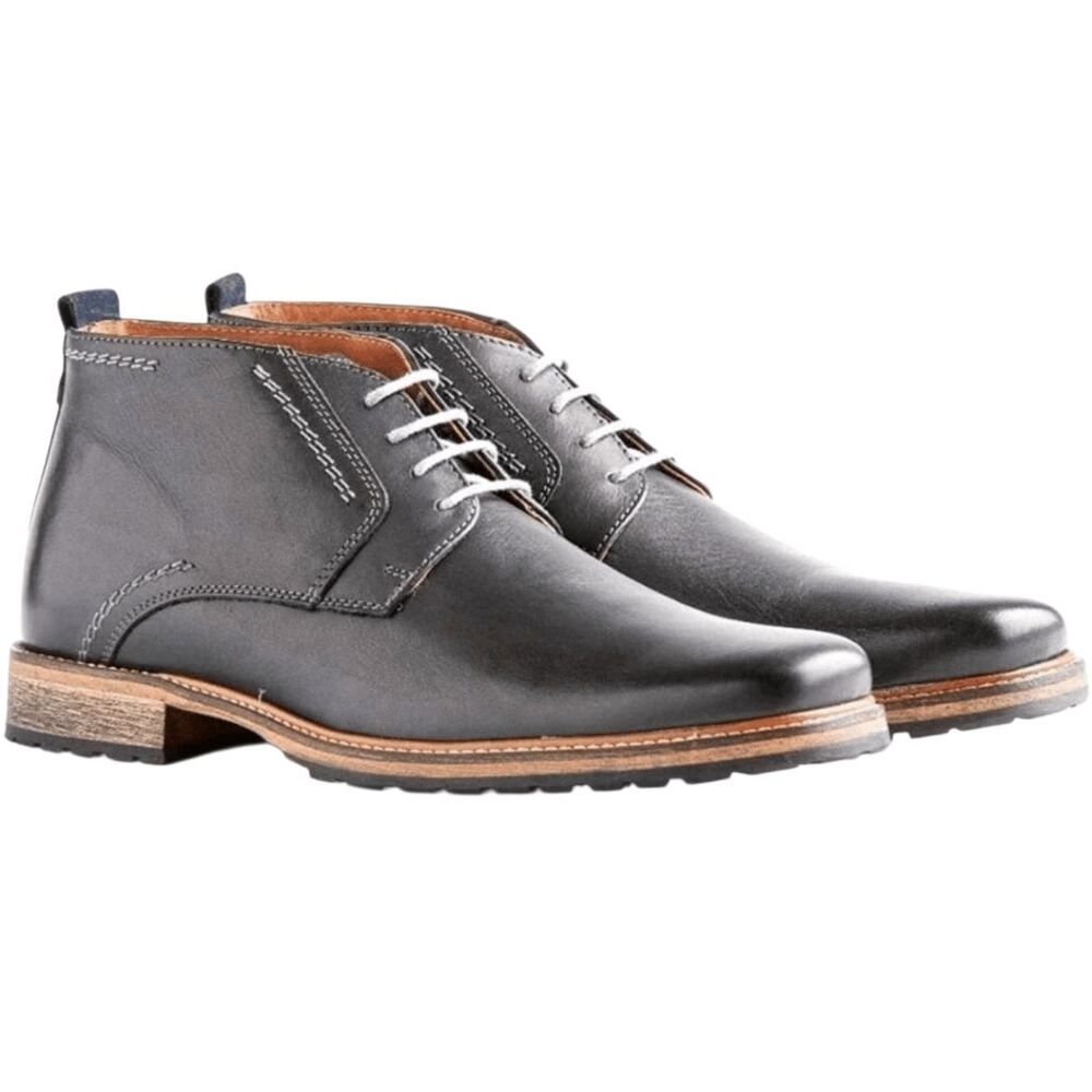 TRAVELIN Lace-Up Leather Chukka Boot Size 42